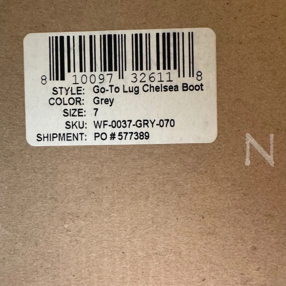 Nisolo Go-To Lug Chelsea Boot Grey‎ Leather Women's 7 Nee in Box Water Resistant